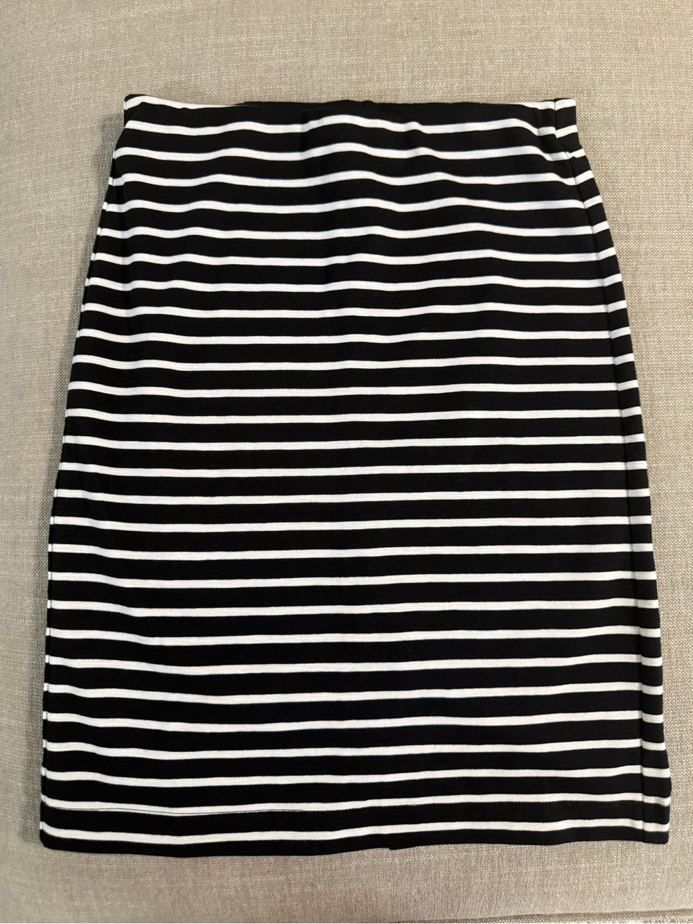 NEW Banana Republic Classic Black & White Striped Pencil Skirt NWT XS